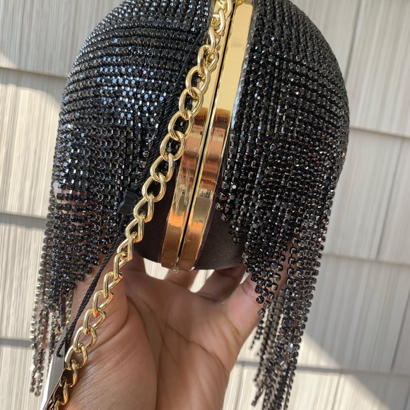 UNIQUE Black Rhinestone Fringe Ball Clutch Bag - Picture 6 of 13